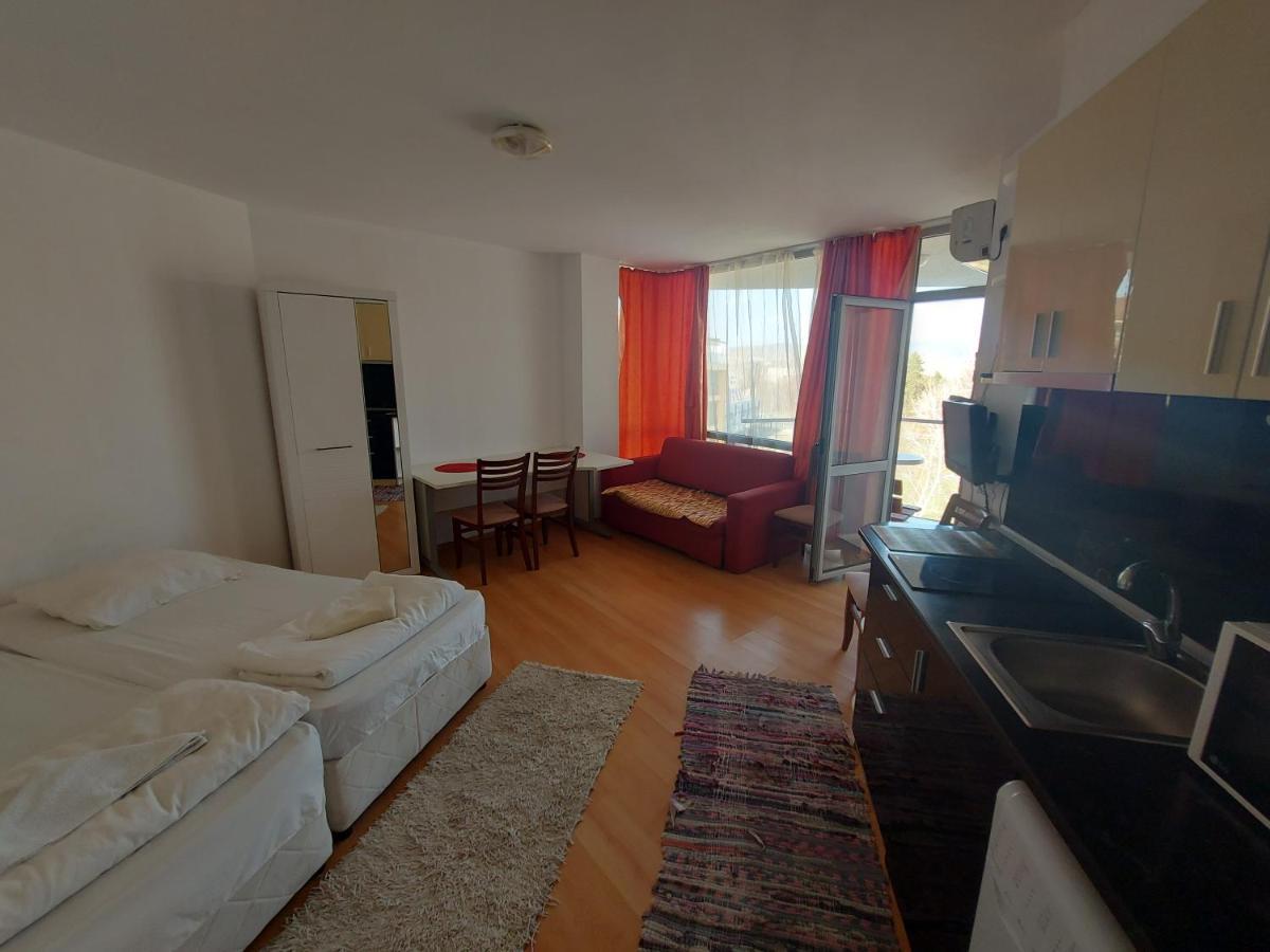Studios & Apartments Perla Pantai Sunny Bagian luar foto