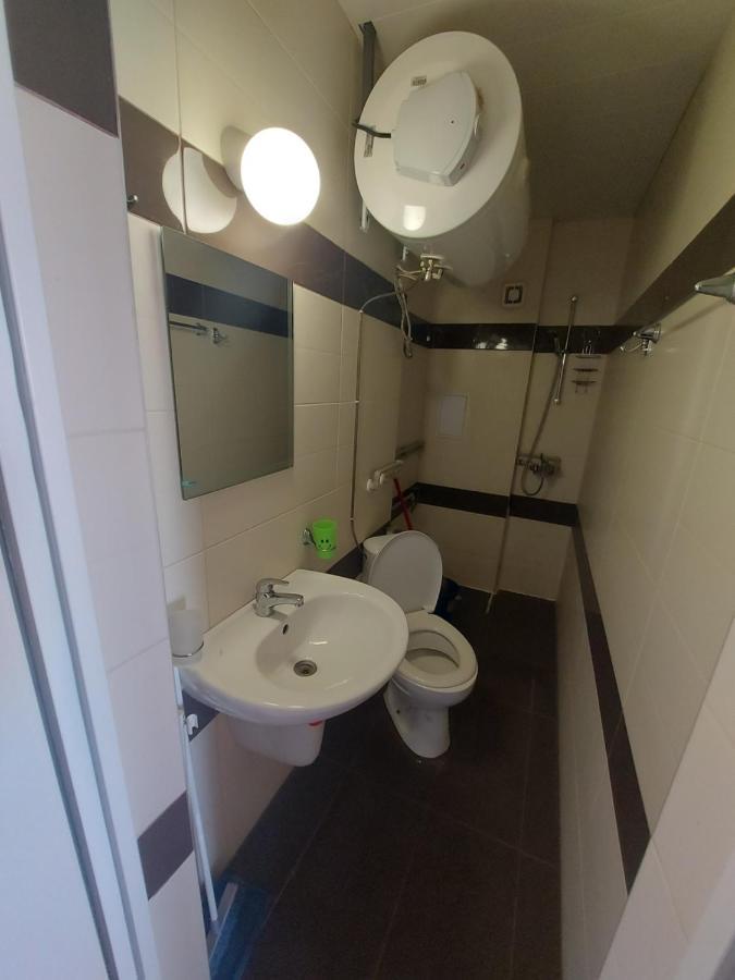 Studios & Apartments Perla Pantai Sunny Bagian luar foto