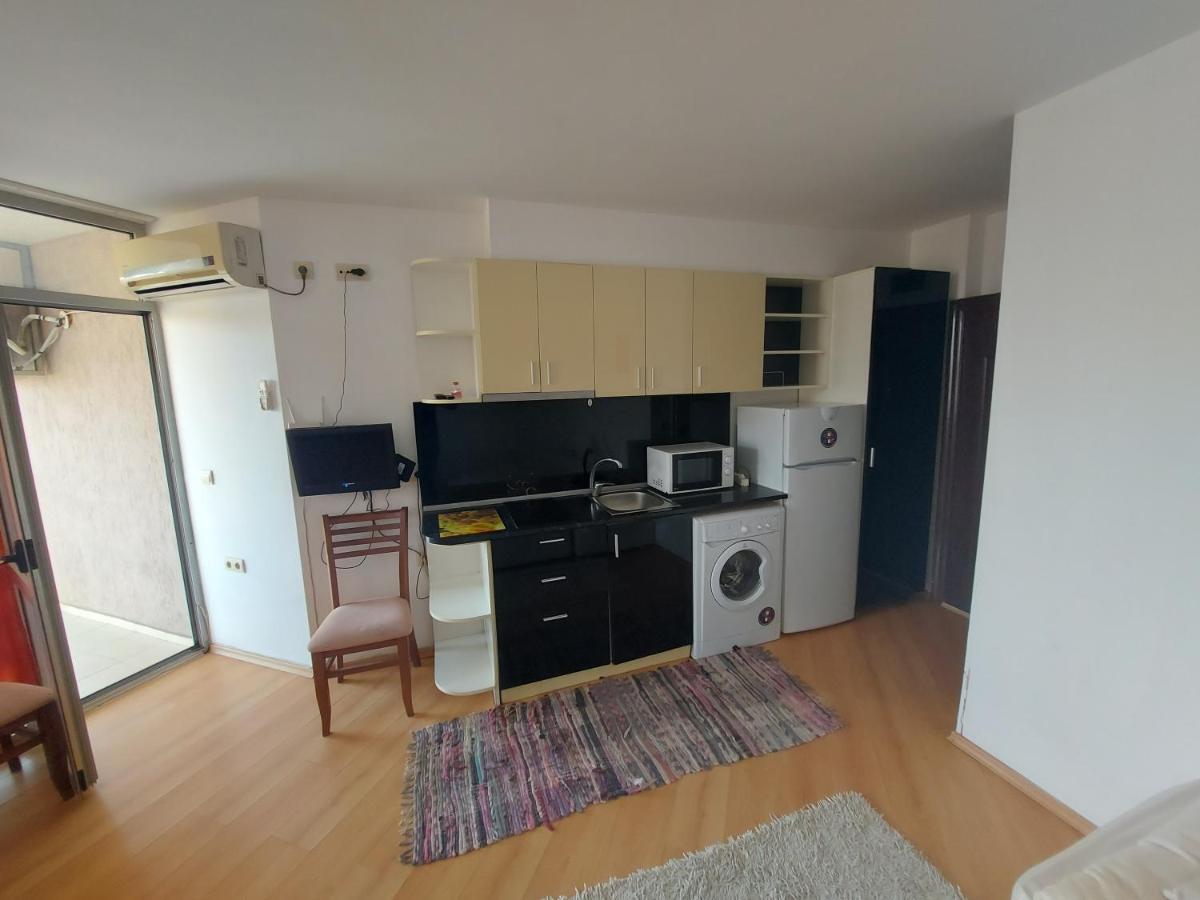 Studios & Apartments Perla Pantai Sunny Bagian luar foto